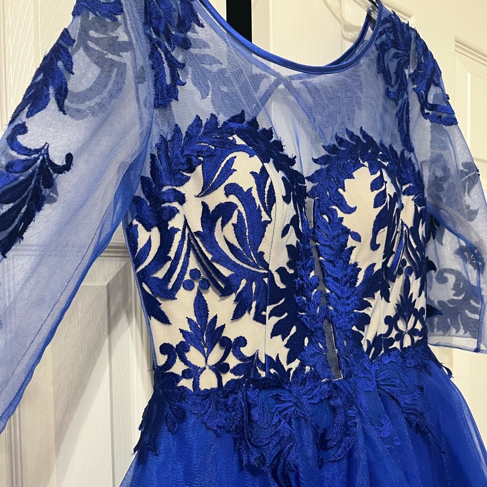 3/4 Lace Sheer Sleeve Royal Blue Gown Turkish Gown from Turkey - Picture 7 of 9